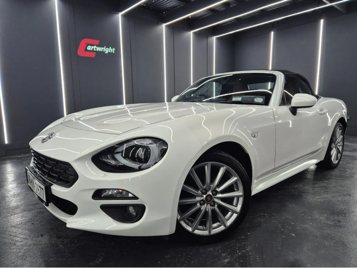 Fiat 124 Spider LUSSO  TURBO SPIDER - Image 3