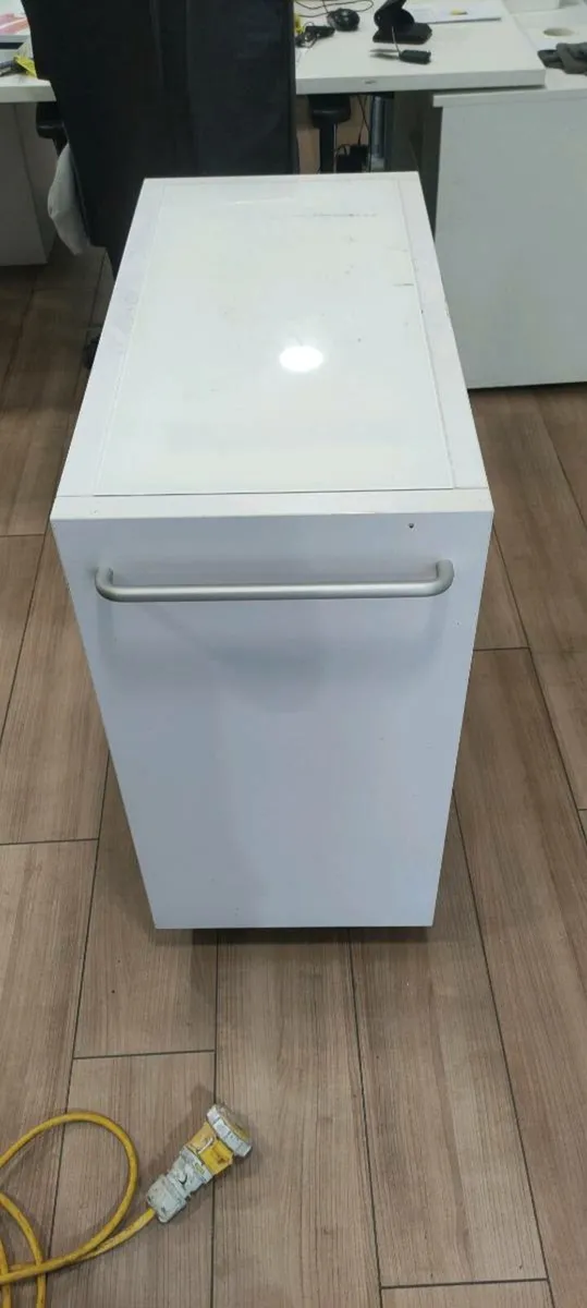 Premium book shelf on caster wheels - Image 2