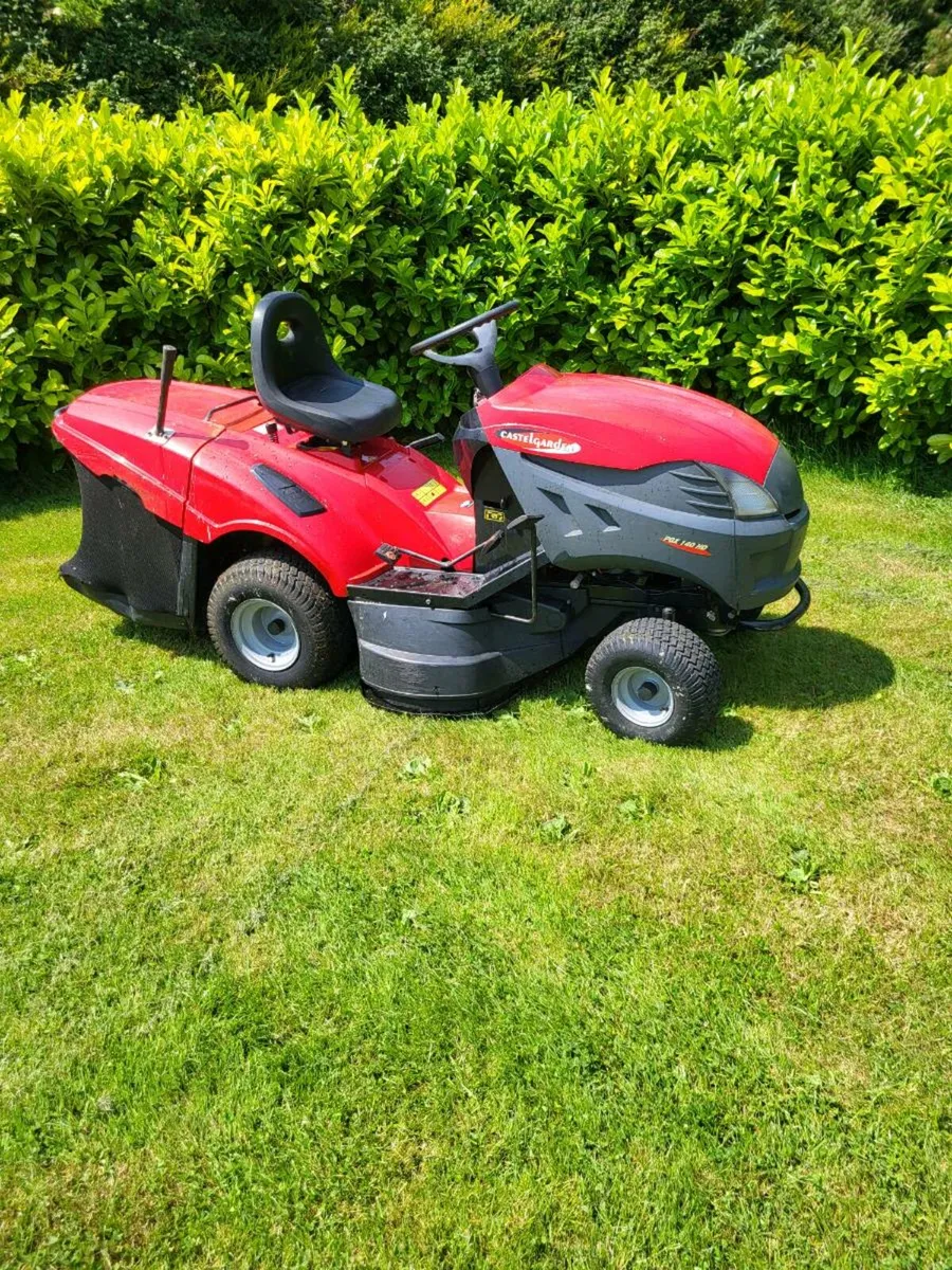 Ride on mower - Image 2