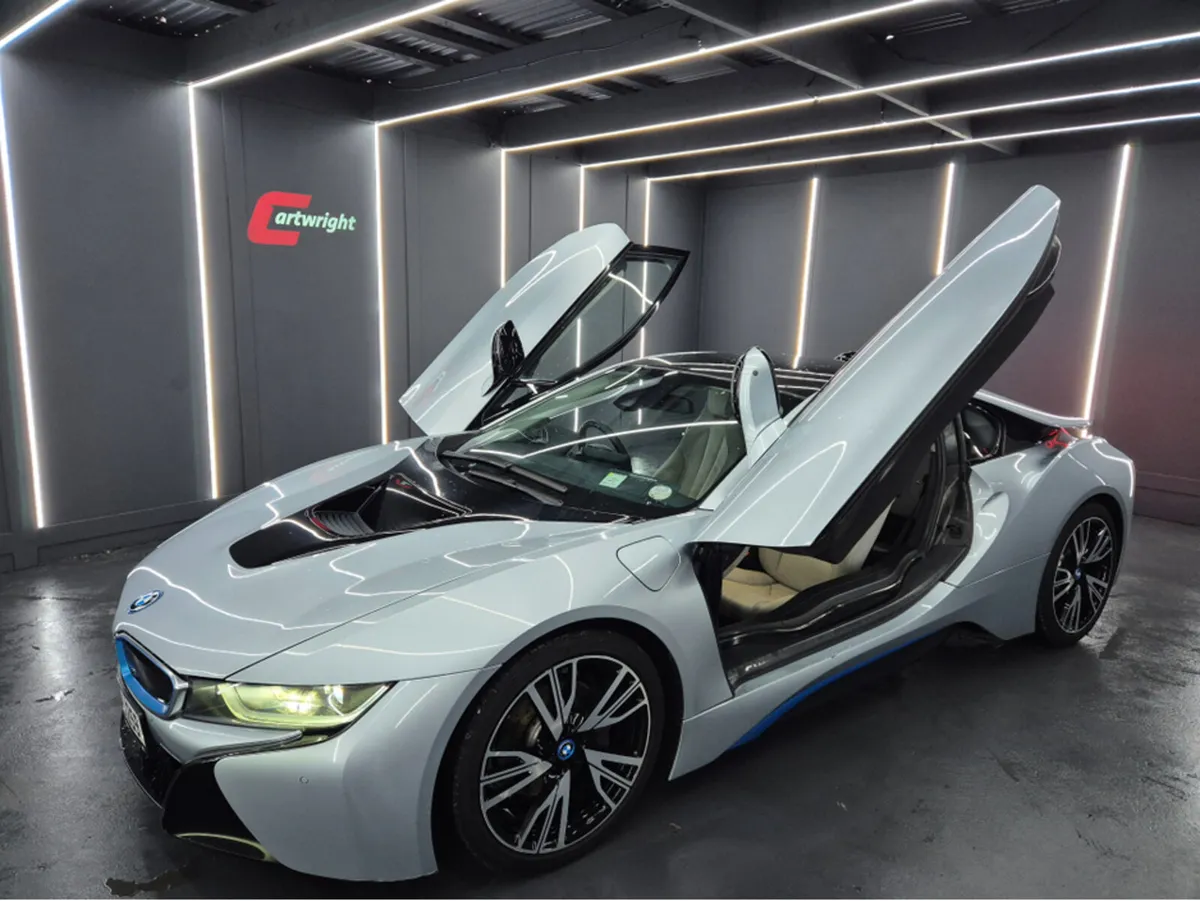 BMW i8 HARMON KARDON HEAD UP DISPLAY - Image 3
