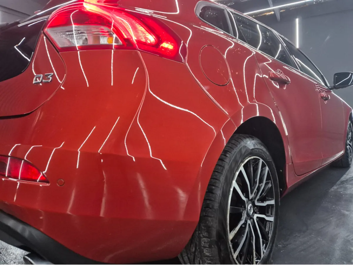 Volvo V40 D3 MOMENTUM ED AT 5DR AUTO - Image 2