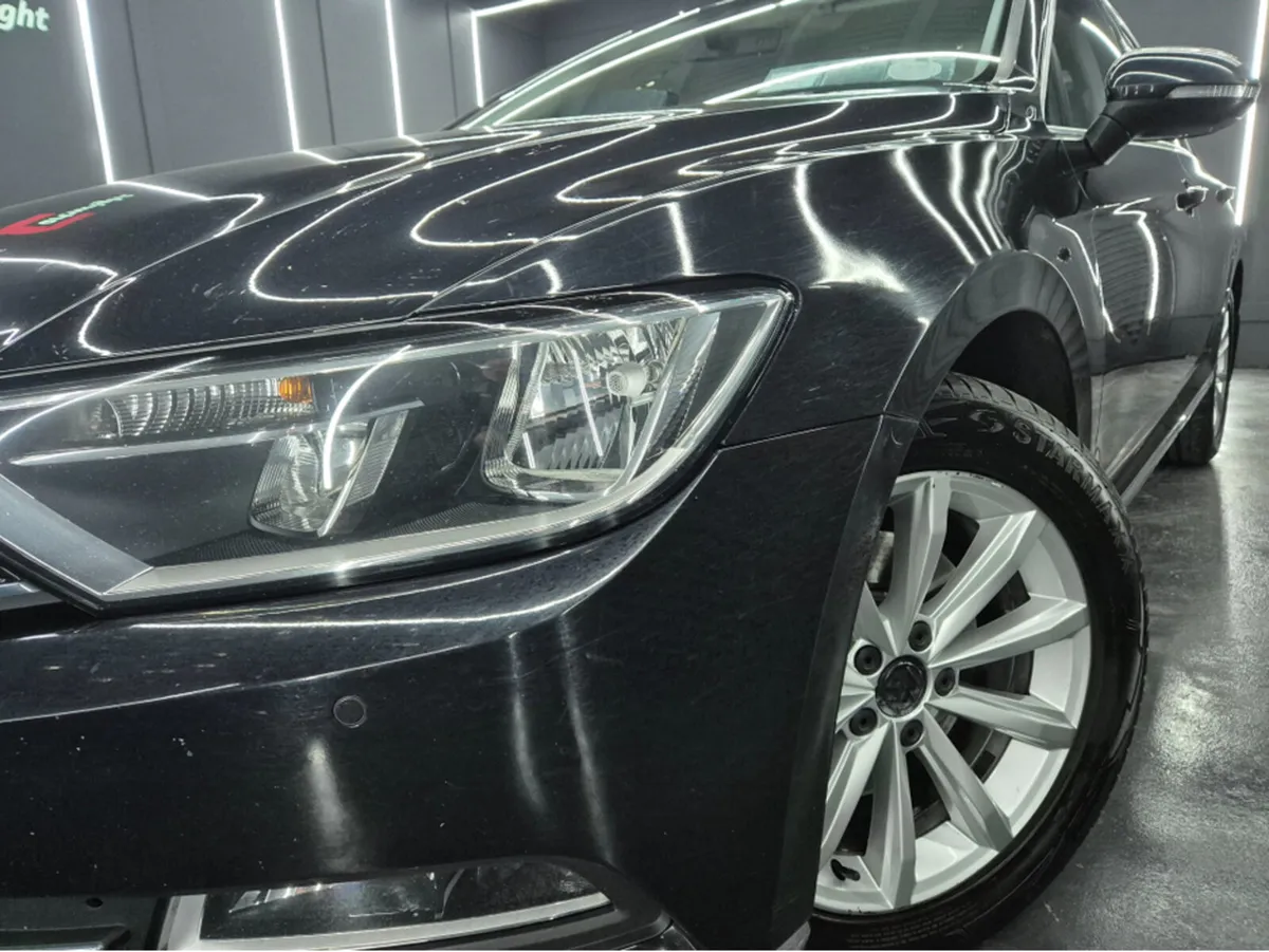 Volkswagen Passat HIGHLINE 2.0 TDI D6F 150HP 4DR A - Image 3