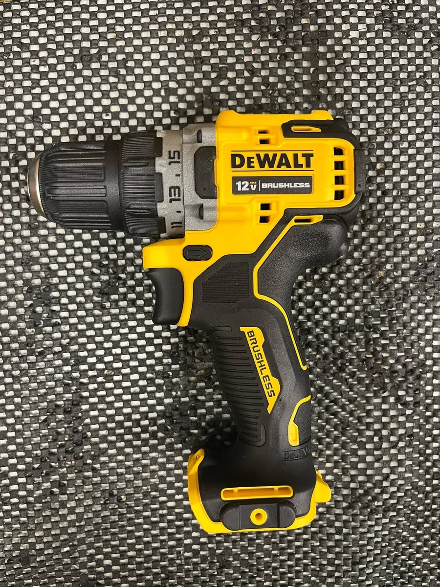 DeWalt 12v Compact Drill - Image 3