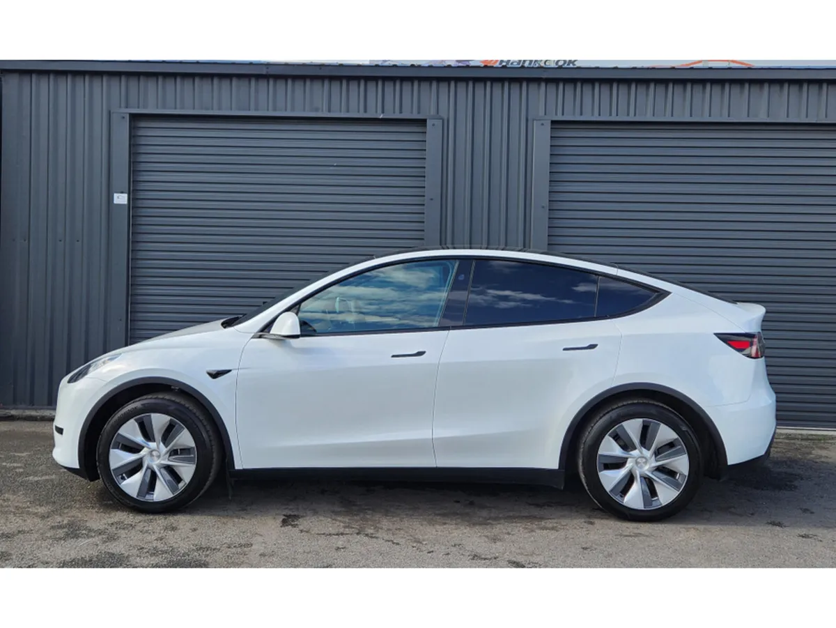 Tesla Model Y RWD - Image 4