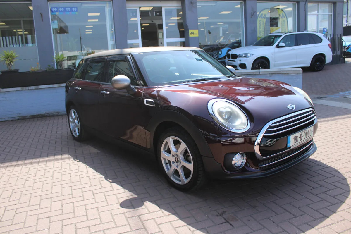 MINI COOPER MINI CLUBMAN 6DR ESTATE AUTOMATIC // M - Image 1