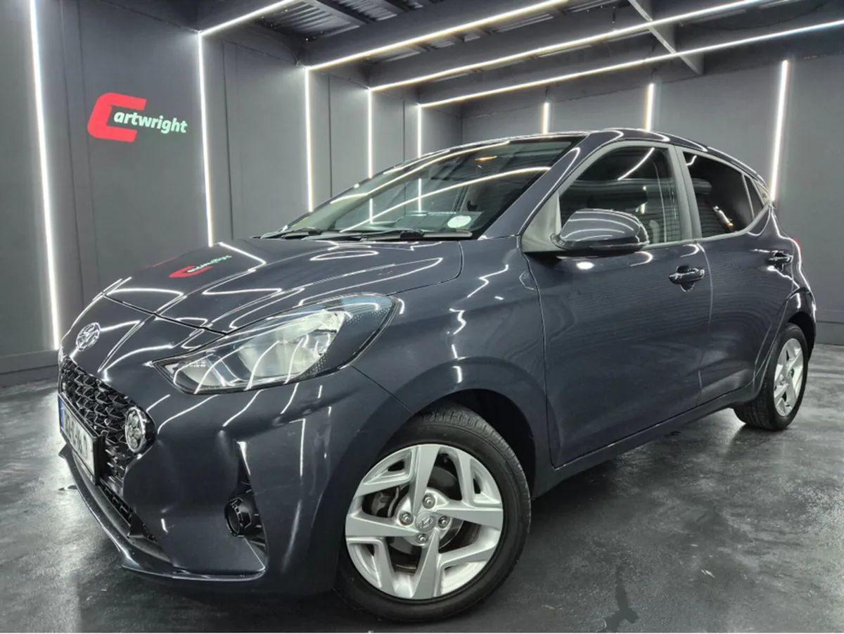 Hyundai i10 DELUXE 5DR - Image 1