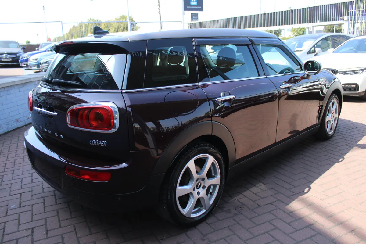 MINI COOPER MINI CLUBMAN 6DR ESTATE AUTOMATIC // M - Image 4