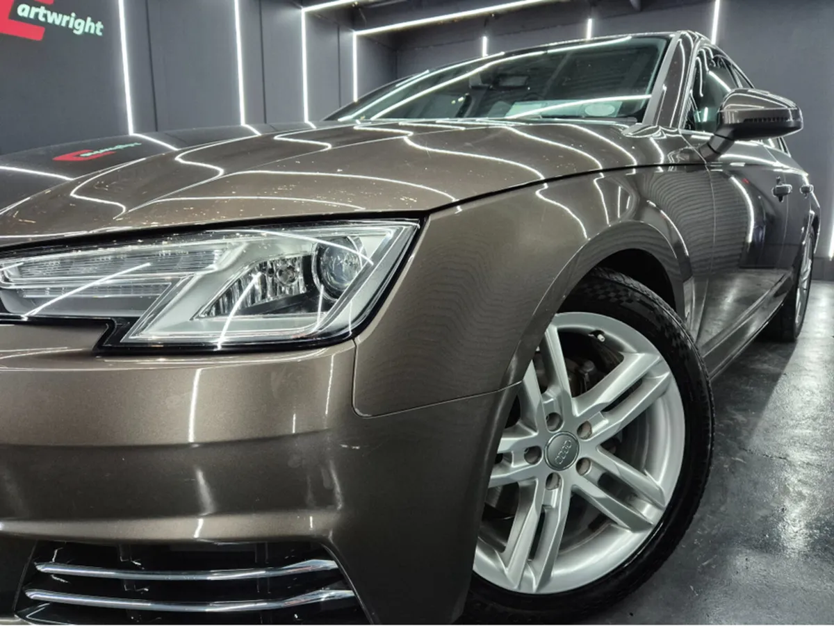 Audi A4 2.0 TDI 150 SE ULTRA 4DR - Image 2