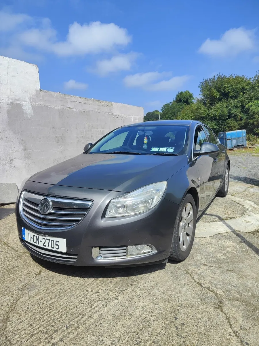Vauxhall Insignia 2011 - Image 1