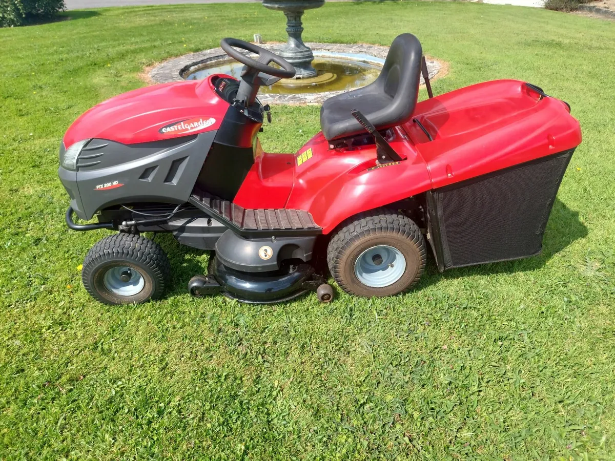 Castlegarden Ride On Lawnmower - Image 2