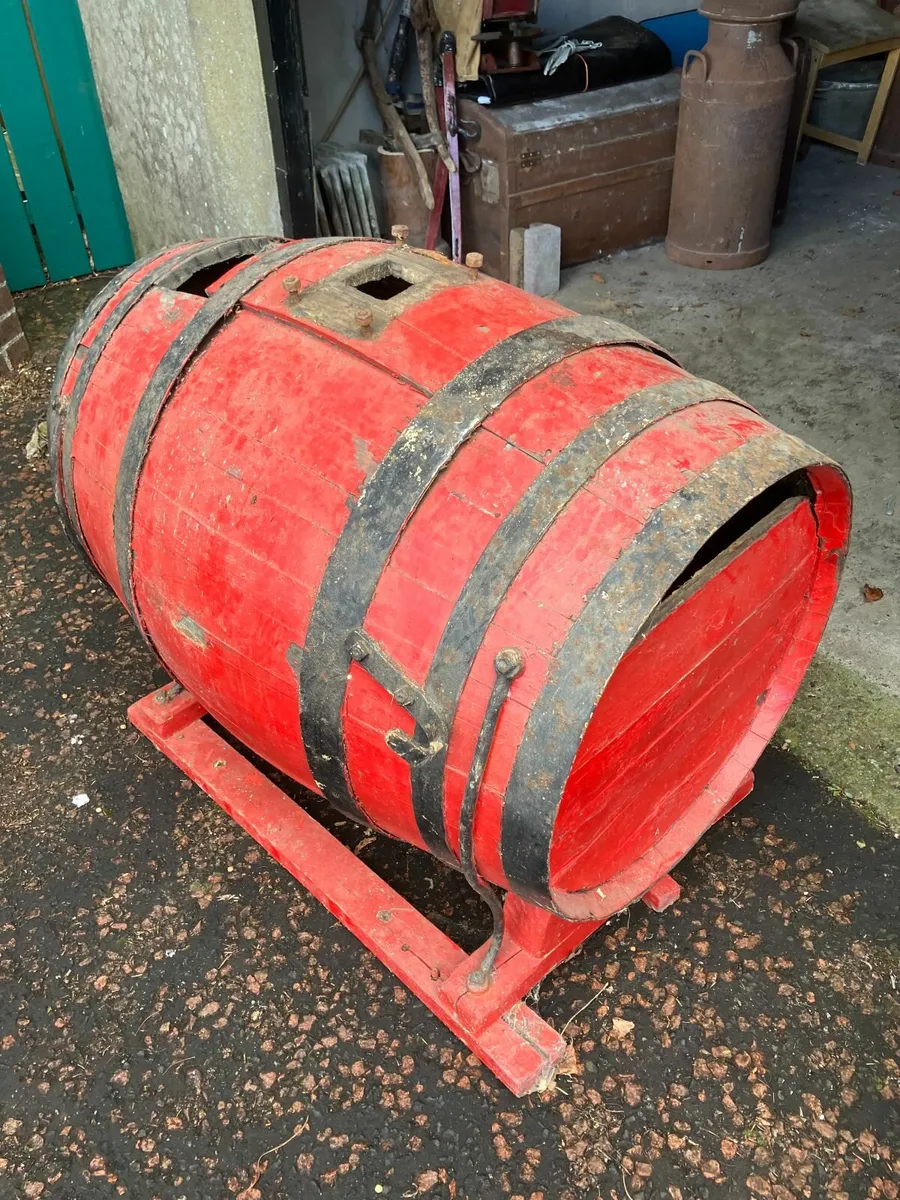 Antiqoe oak barrel on base - Image 1