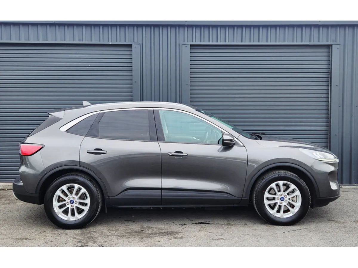 Ford Kuga TITANIUM 5DR 2.5 PHEV 225 S6 S6.2 CT - Image 4