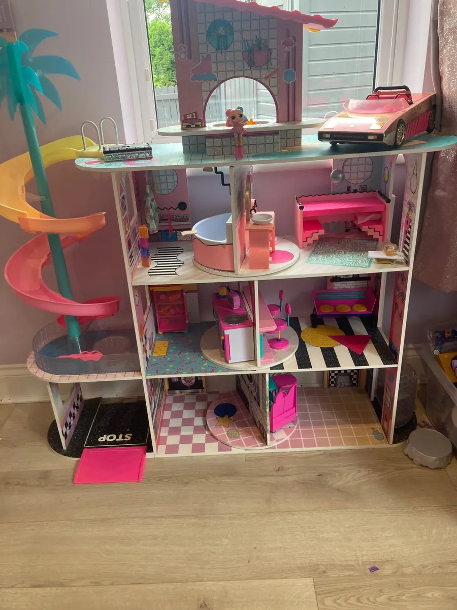 LOL Doll House - Image 1
