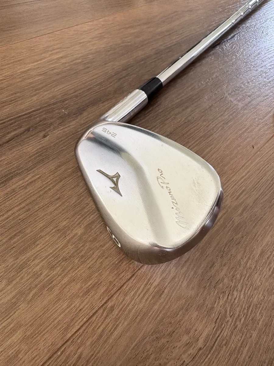 Mizuno Pro 245 Steel Irons Gents RH - Image 1