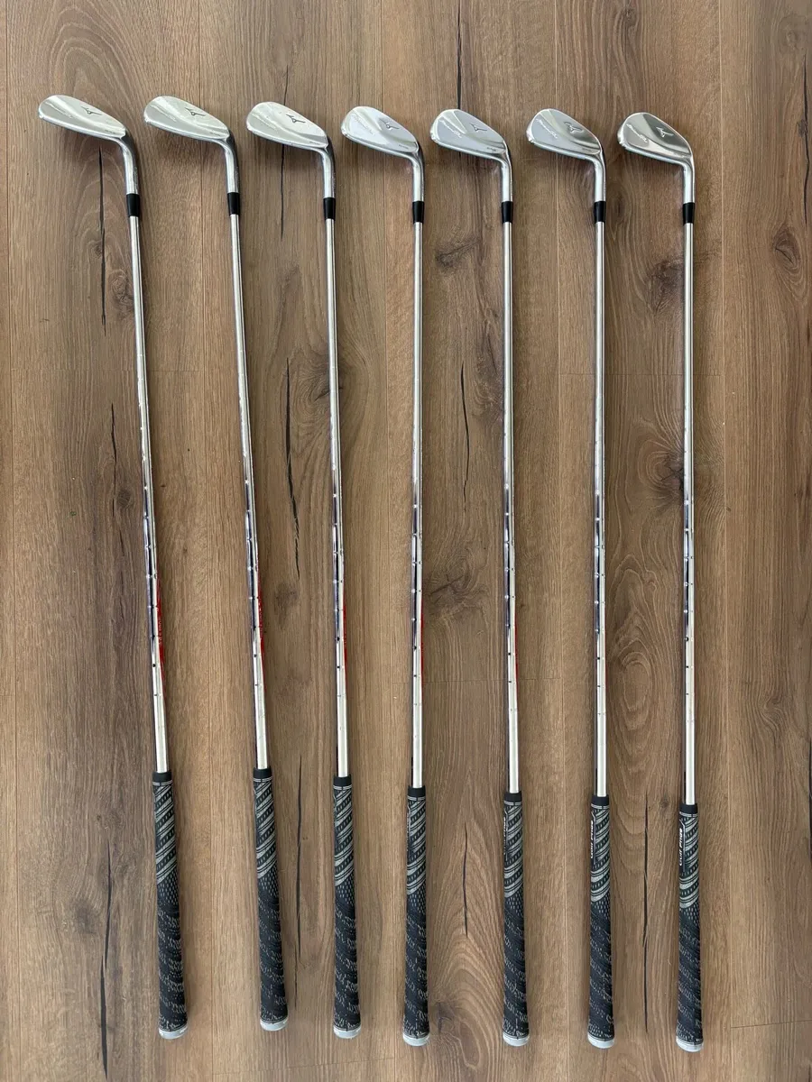 Mizuno Pro 245 Steel Irons Gents RH - Image 2