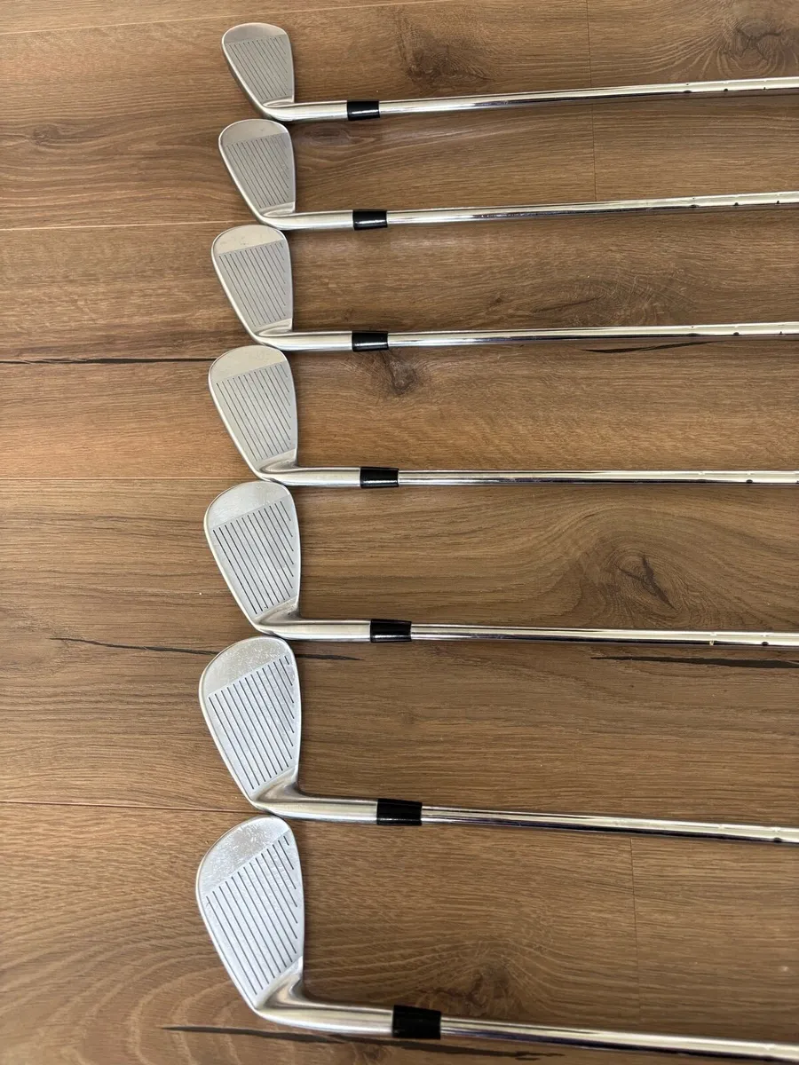 Mizuno Pro 245 Steel Irons Gents RH - Image 4