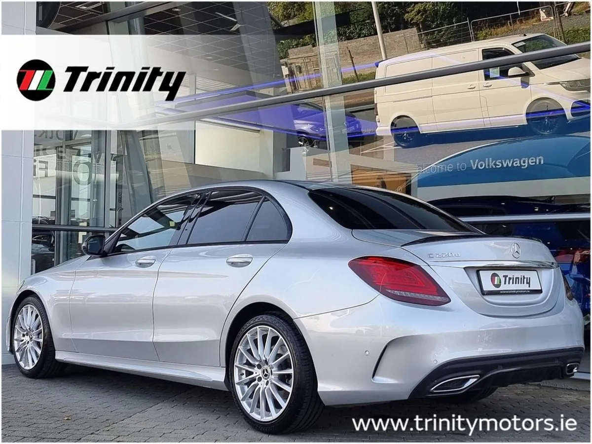 Mercedes-Benz C-Class AMG Line Premium C220 D Hug - Image 3