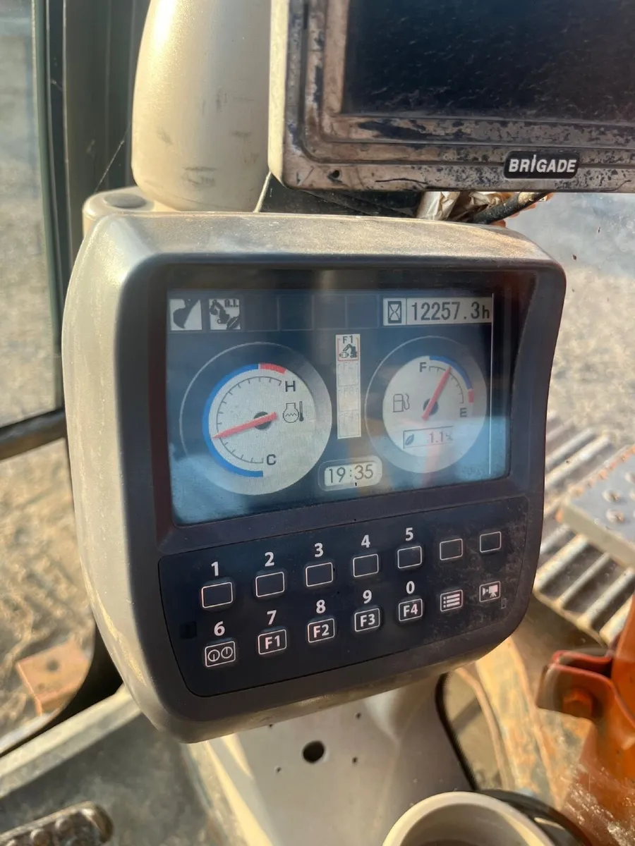 2012 Hitachi 130 Zaxis3 - Image 2