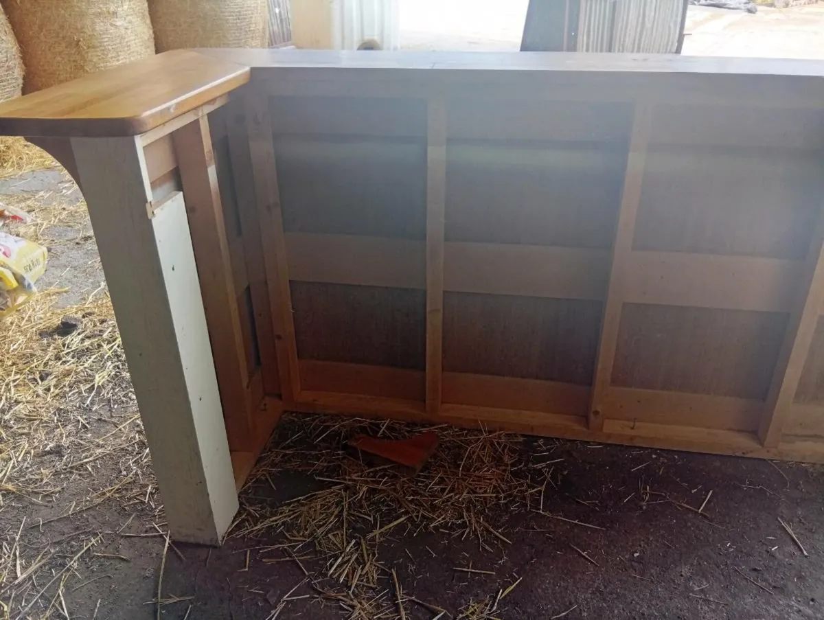 Bar - Image 3