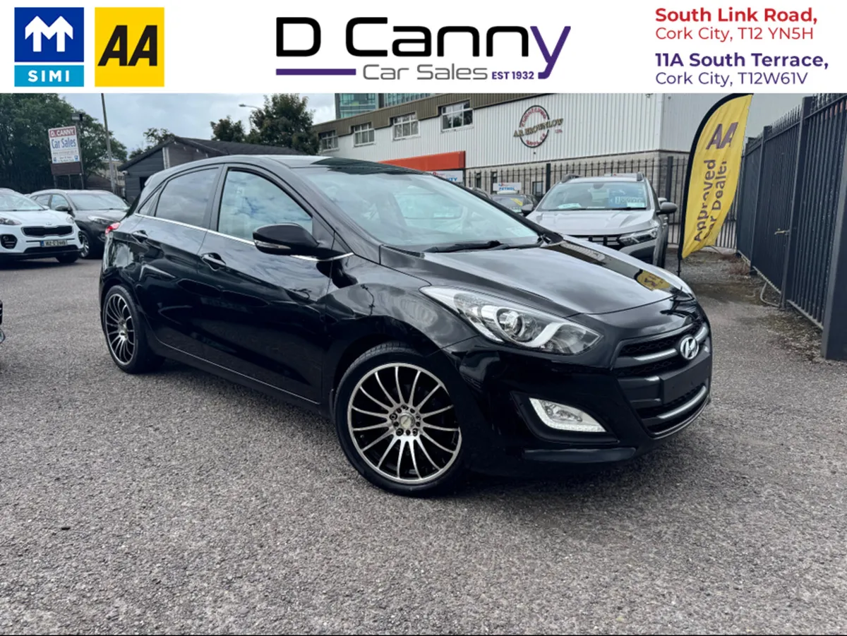 Hyundai i30 1.6 DELUXE 5DR - Image 1