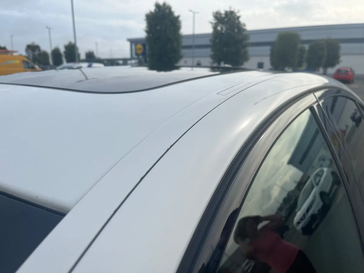 BMW 5-Series 2017 - Image 2