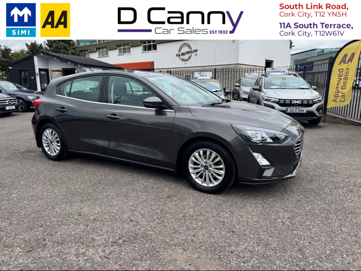 Ford Focus TITANIUM 5DR 1.0T 125 S6. S6.2 M6 5 - Image 4