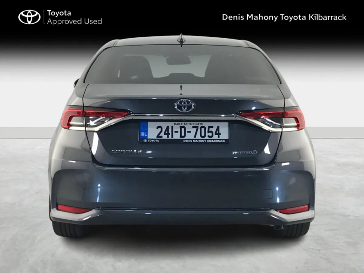 Toyota Corolla LUNA SPORT SALOON 4DR - Image 4