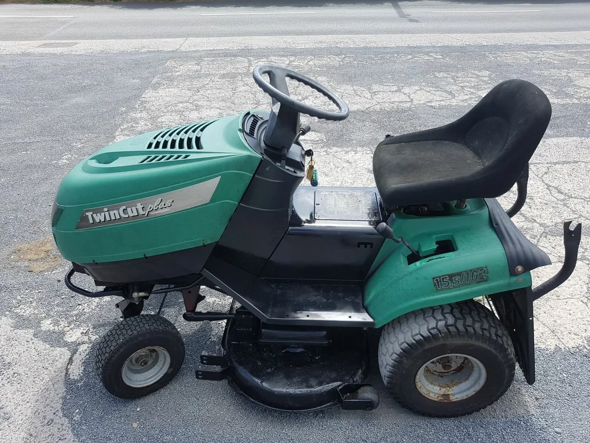 CASTELGARDEN TWINCUT PLUS RIDE ON MOWER - FOR SALE - Image 2