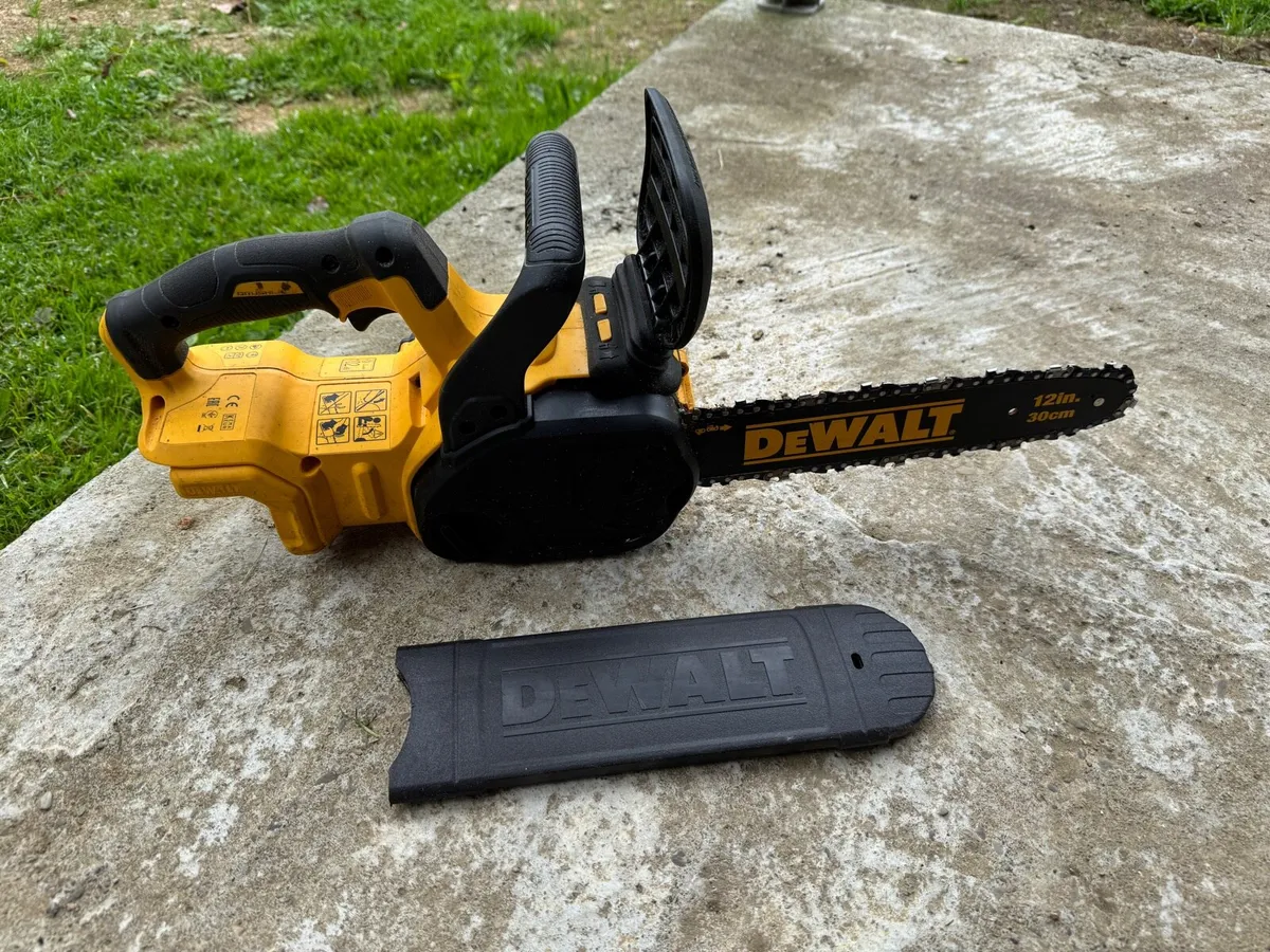 DeWalt Chainsaw DCM565 - Image 1