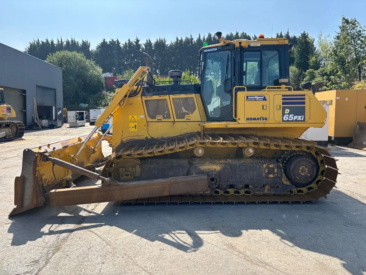 Komatsu D65PXi-18 - Image 2