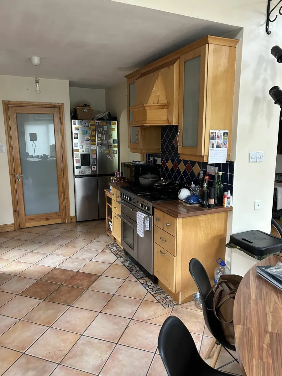 Full Kitchen - Image 4