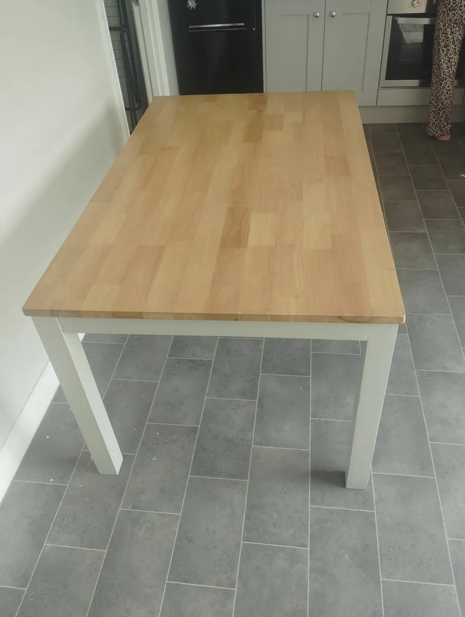 Kitchen table - Image 2
