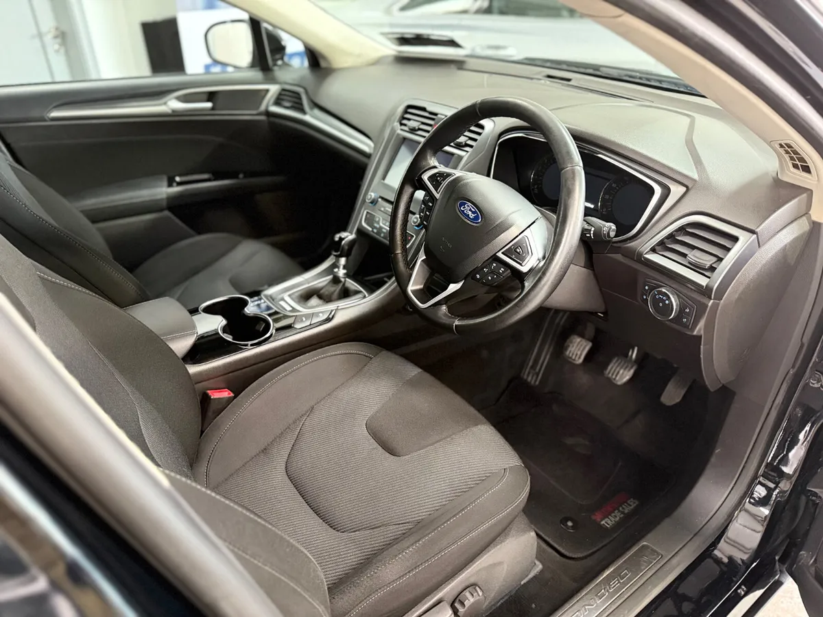 Ford Mondeo 2017. 2.0TDCI.    TITANIUM - Image 4