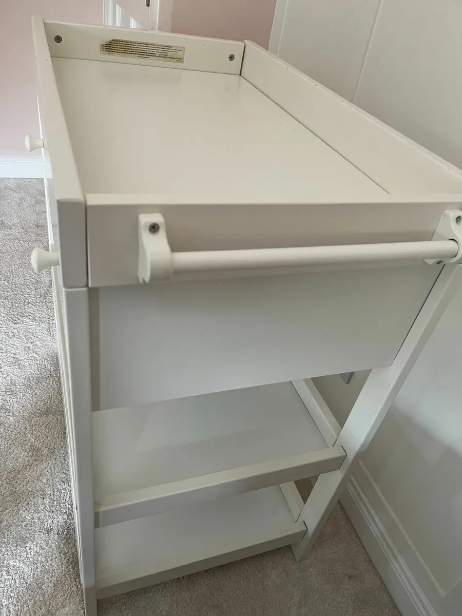Mamas and Papas Changing Table - Image 3