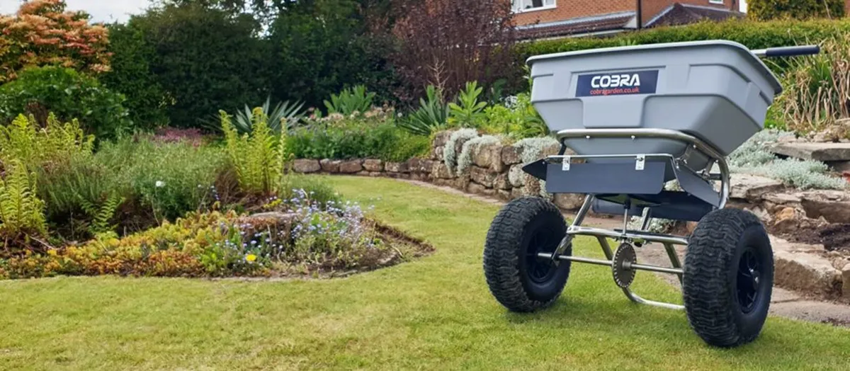 56kg Professional Push Broadcast Spreader - Image 1