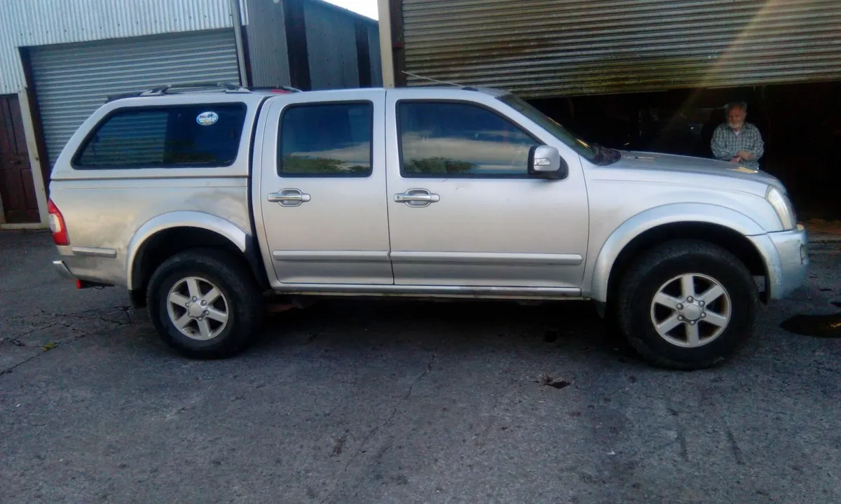 Isuzu D-Max 2006 - Image 2
