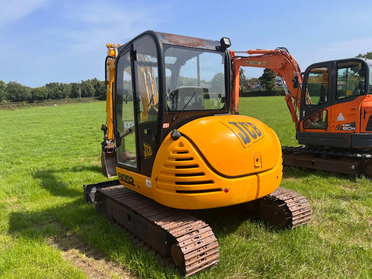 JCB 8052 Digger - Image 3