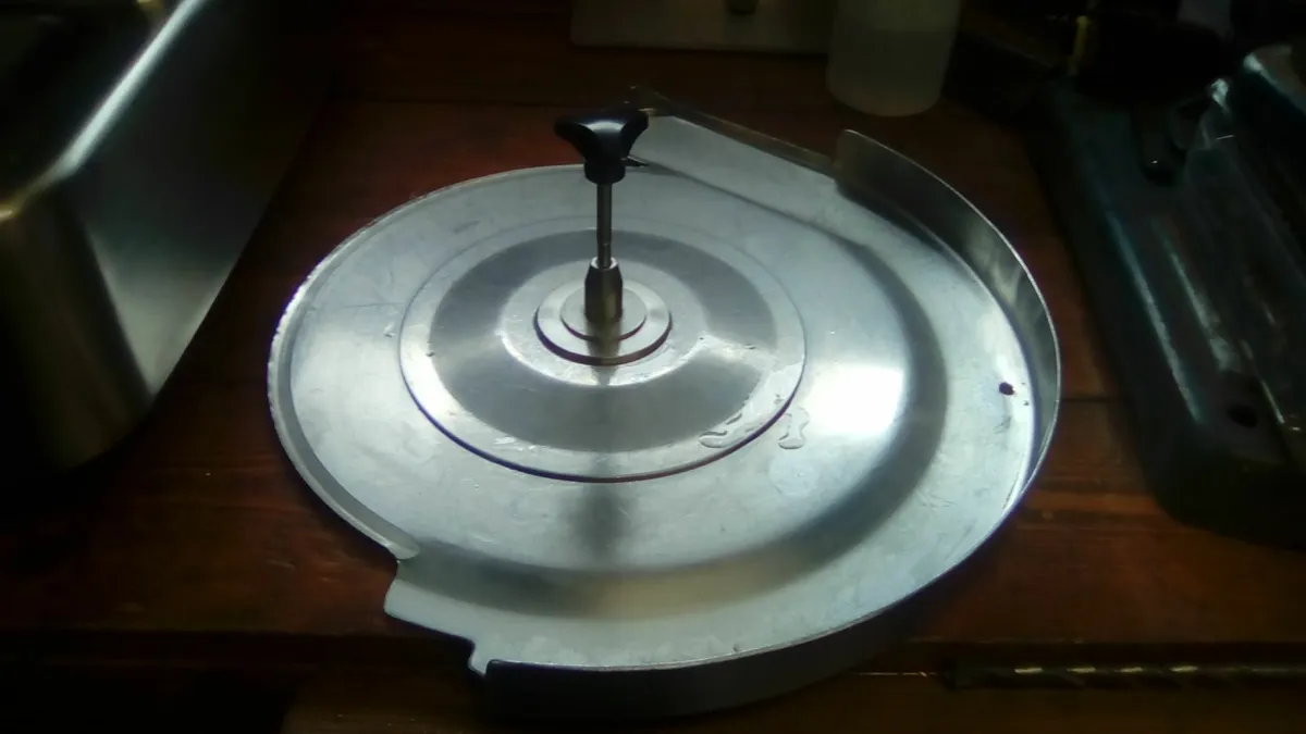 Refurbished Berkel 800s cooked meat slicer, - Image 2