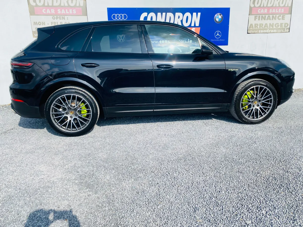 2020 (202) Porsche Cayenne 3.0 V6 E-HYBRID 5DR AUT - Image 4