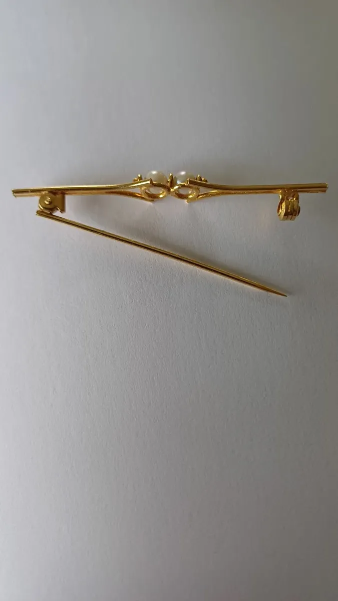 Brooch - Image 3