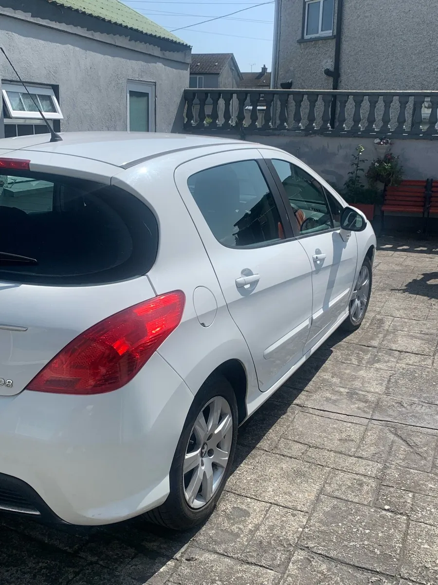 Peugeot 308 - Image 3