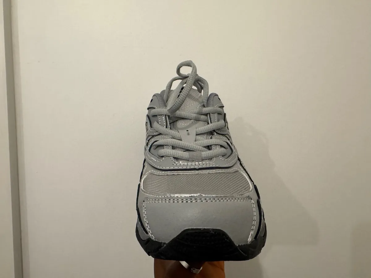 Asics - Image 1