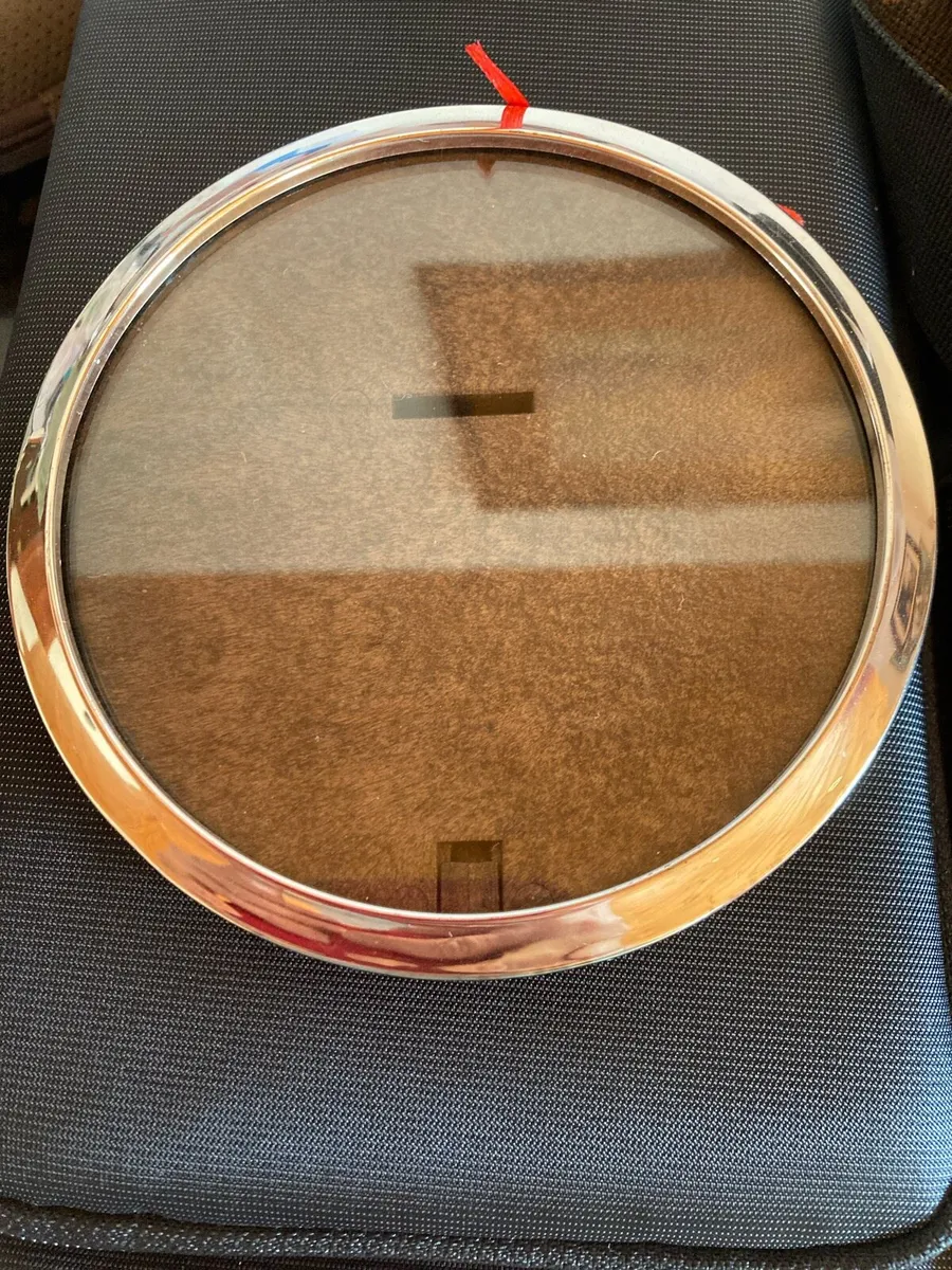 Sterling Silver round frame - Image 1