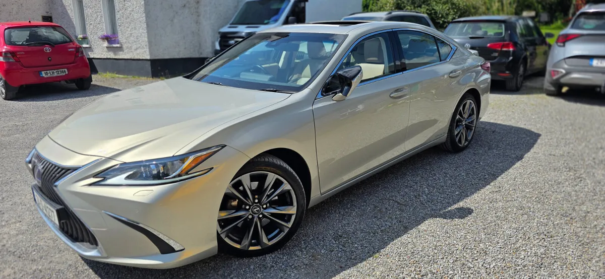 Lexus ES 2021 EXECUTIVE HYBRID - Image 3
