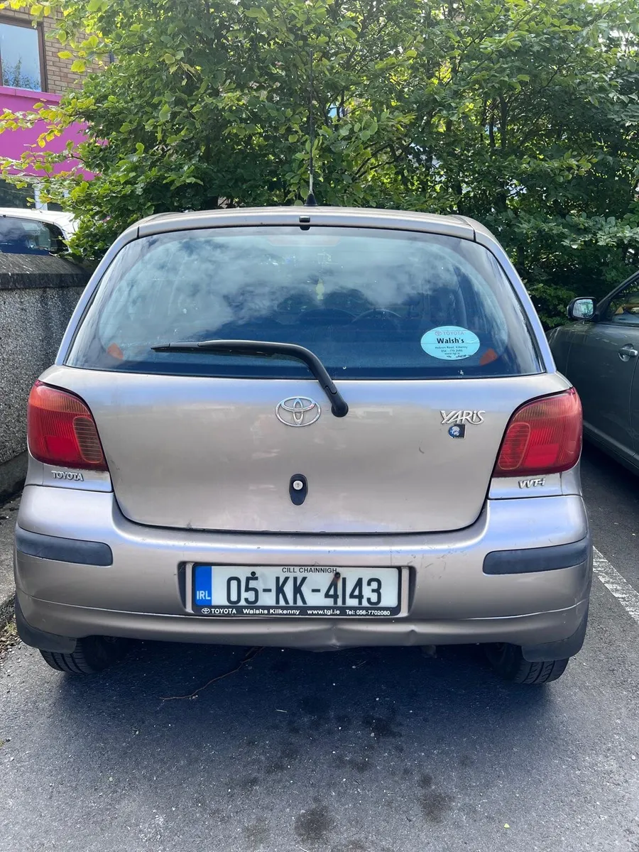 Toyota Yaris 2005 - Image 1