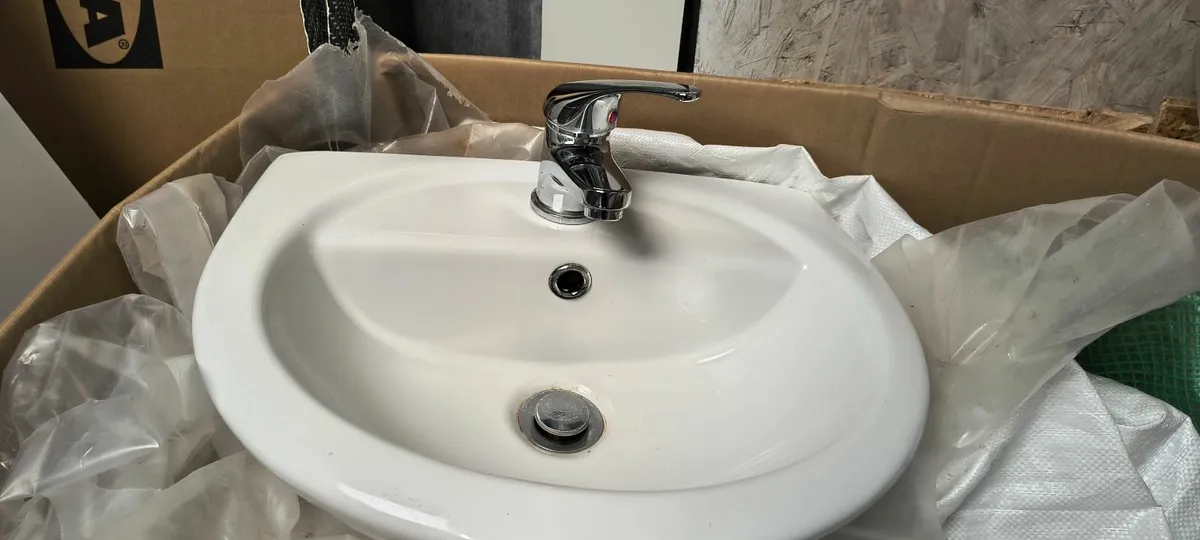 Sink Basin & Semi Pedestal with tap - Image 1