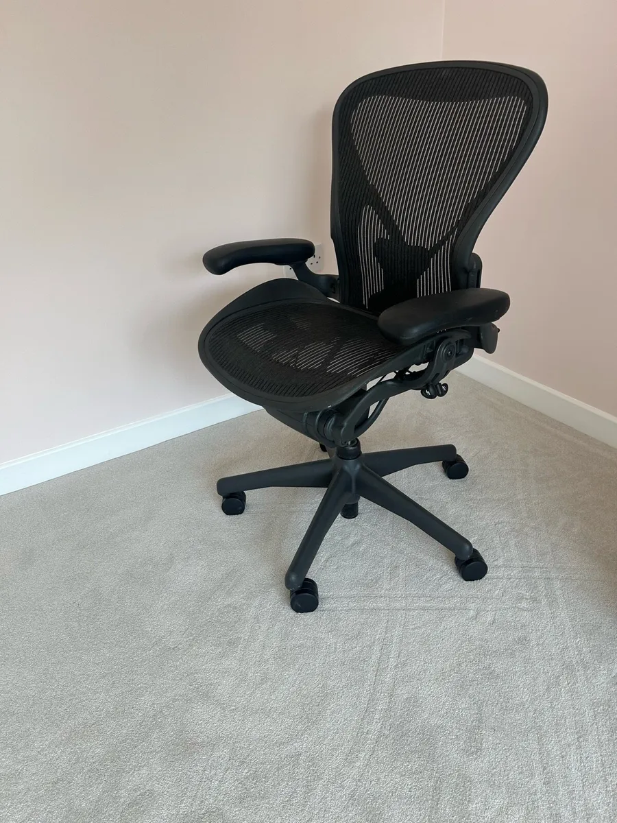 Desk/ office chair  FREE - Image 2