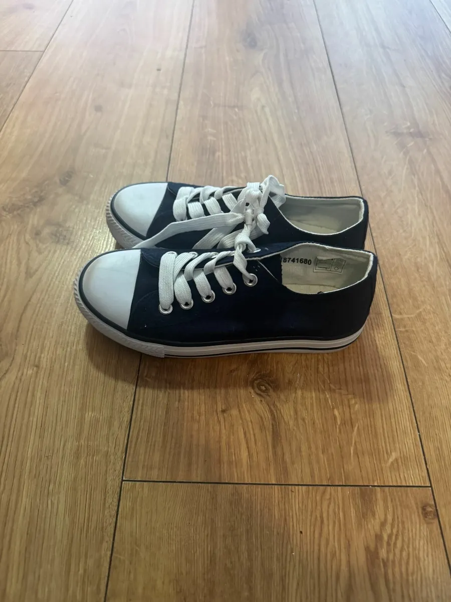Shoes - Image 2
