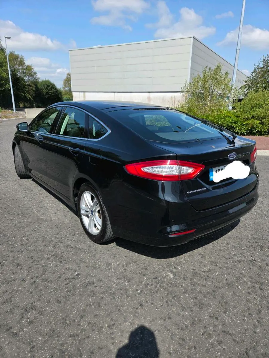 Car - Image 3