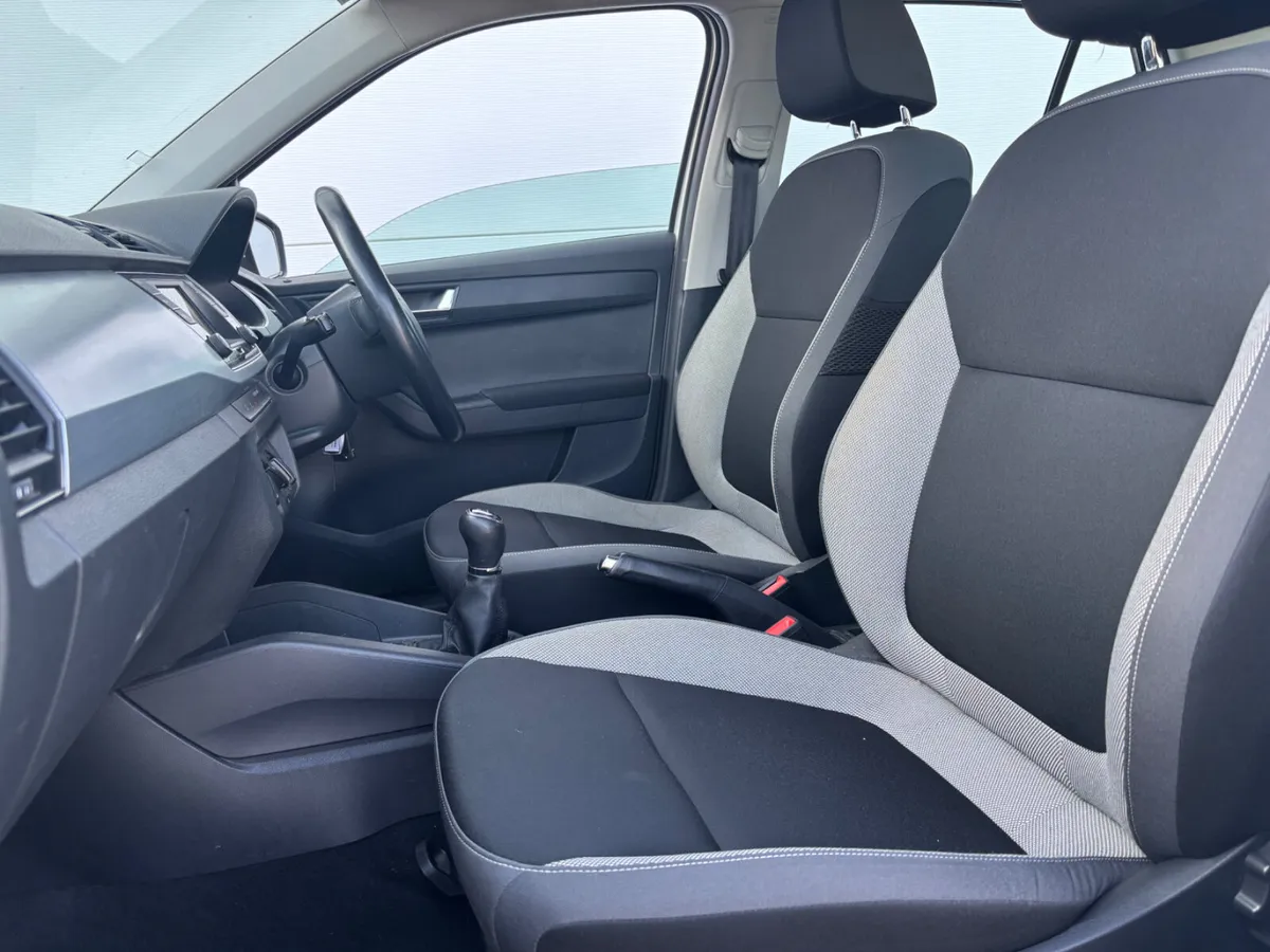 2015 SKODA FABIA 1.0i AMBITION FSH NCT TAX - Image 4